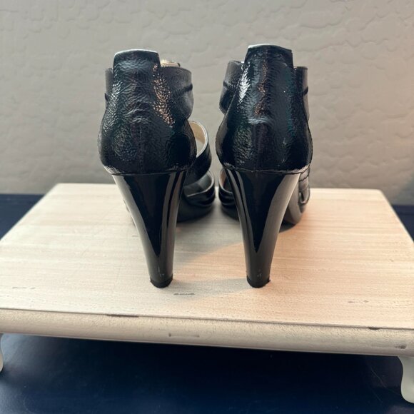 Michael Kors Berkley T Strap Zipper open toe heels size 8 - Picture 3 of 7